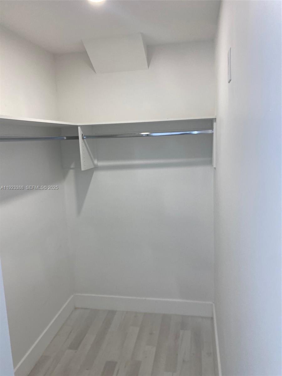 LESLIE ESTATES SEC SEVEN - Residential Lease