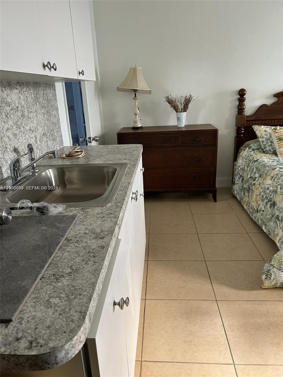 CORAL PARK ESTATES SEC 5 - Residential Lease