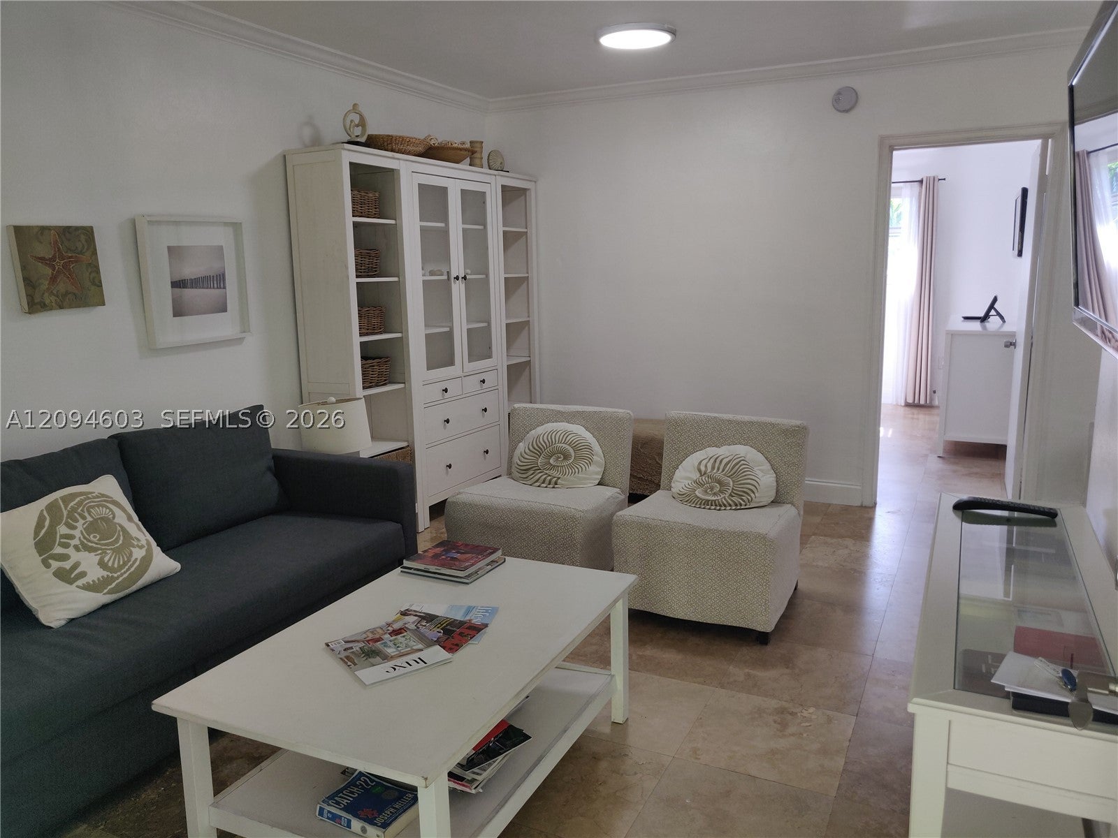 100 N Sunrise Dr 28