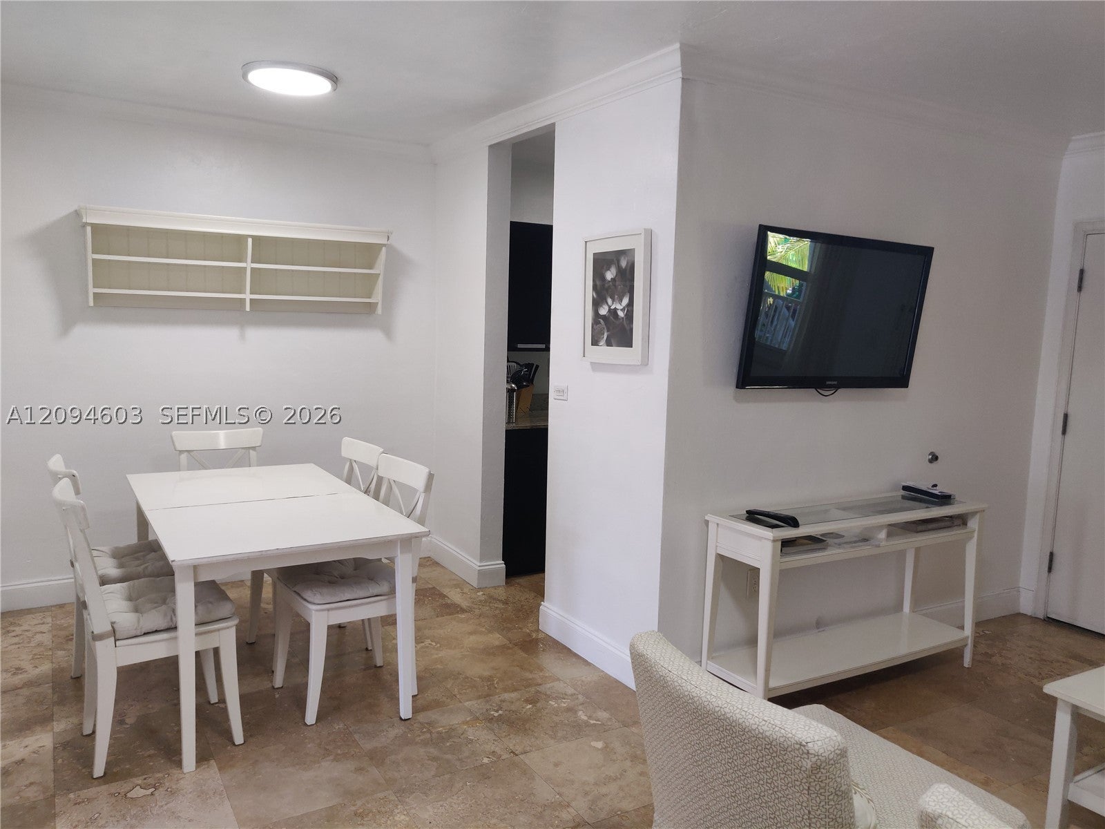 100 N Sunrise Dr 28