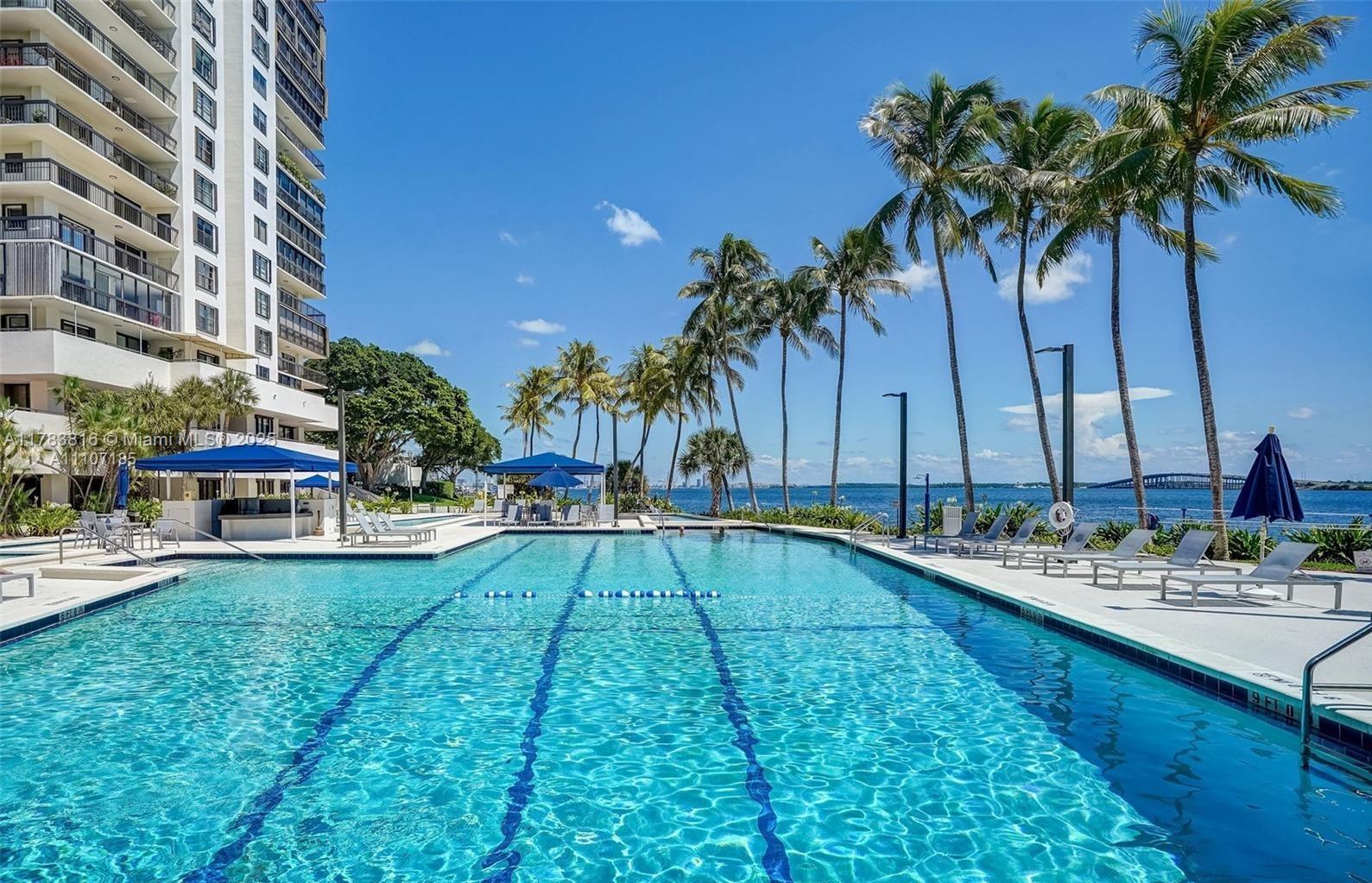 2333 Brickell Ave. 1516