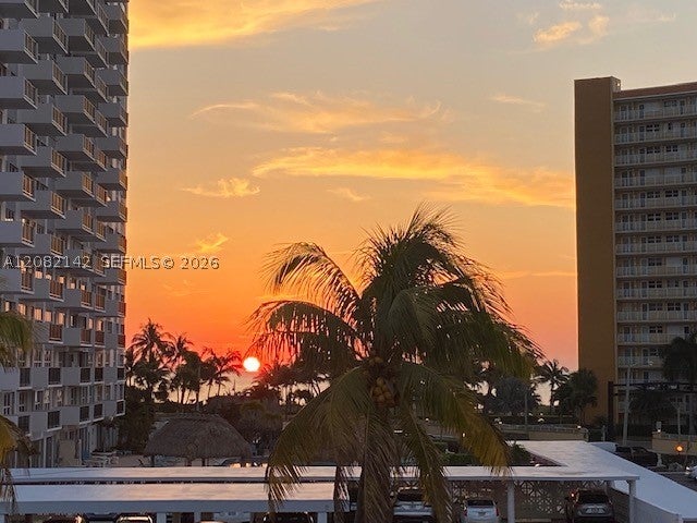 400 N Riverside Dr 406