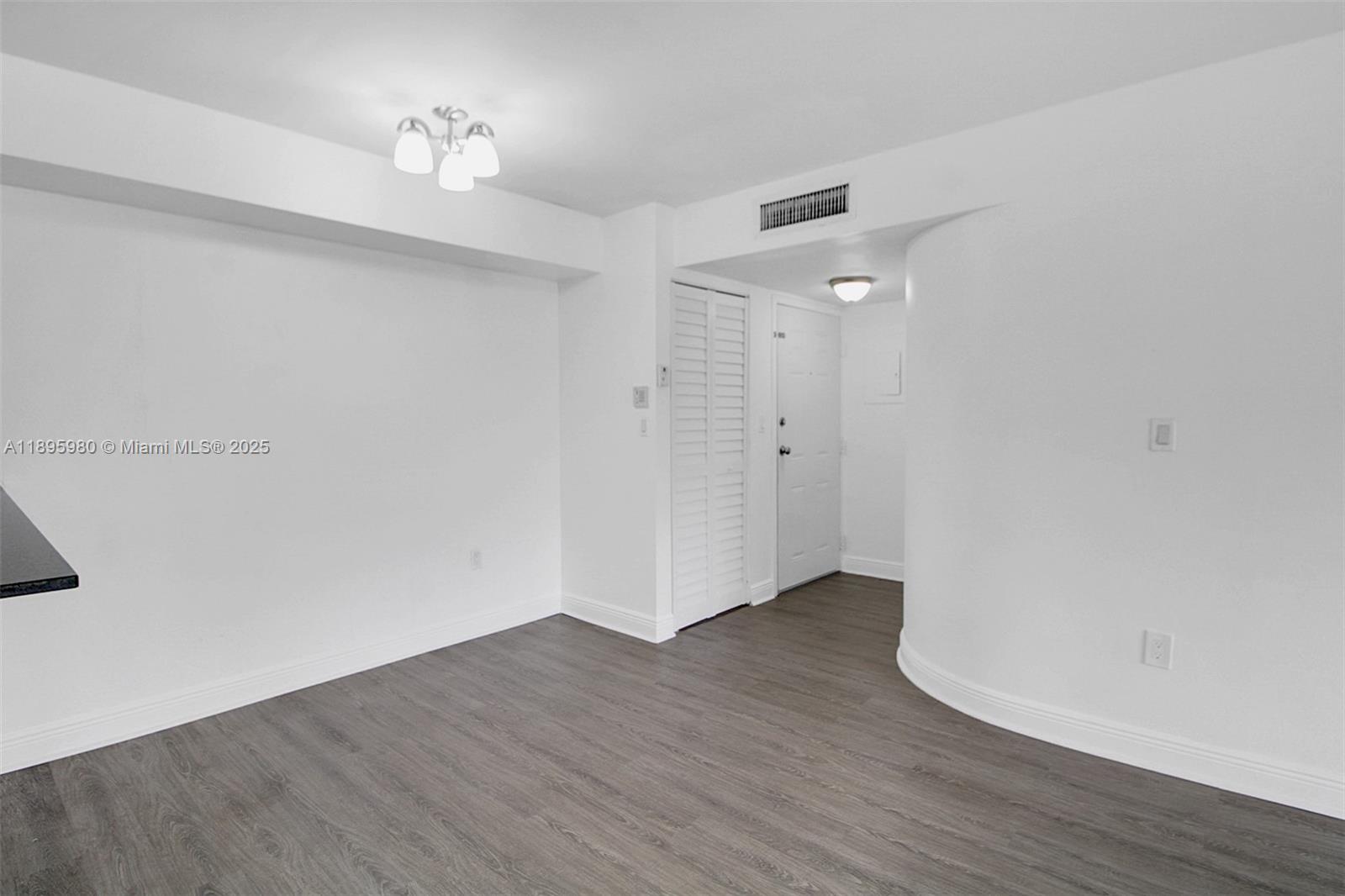 VILLA BELLINI CONDO - Residential