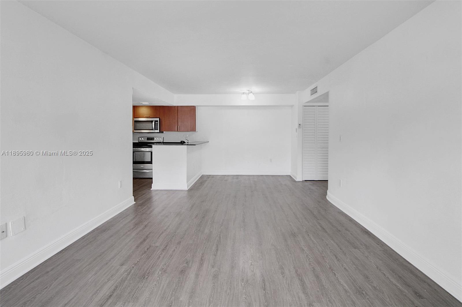 VILLA BELLINI CONDO - Residential