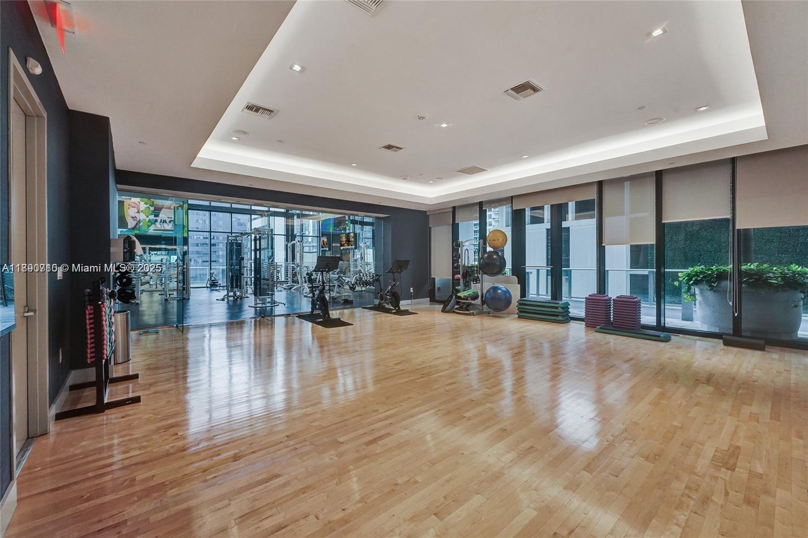 1010 BRICKELL CONDO - Residential Lease