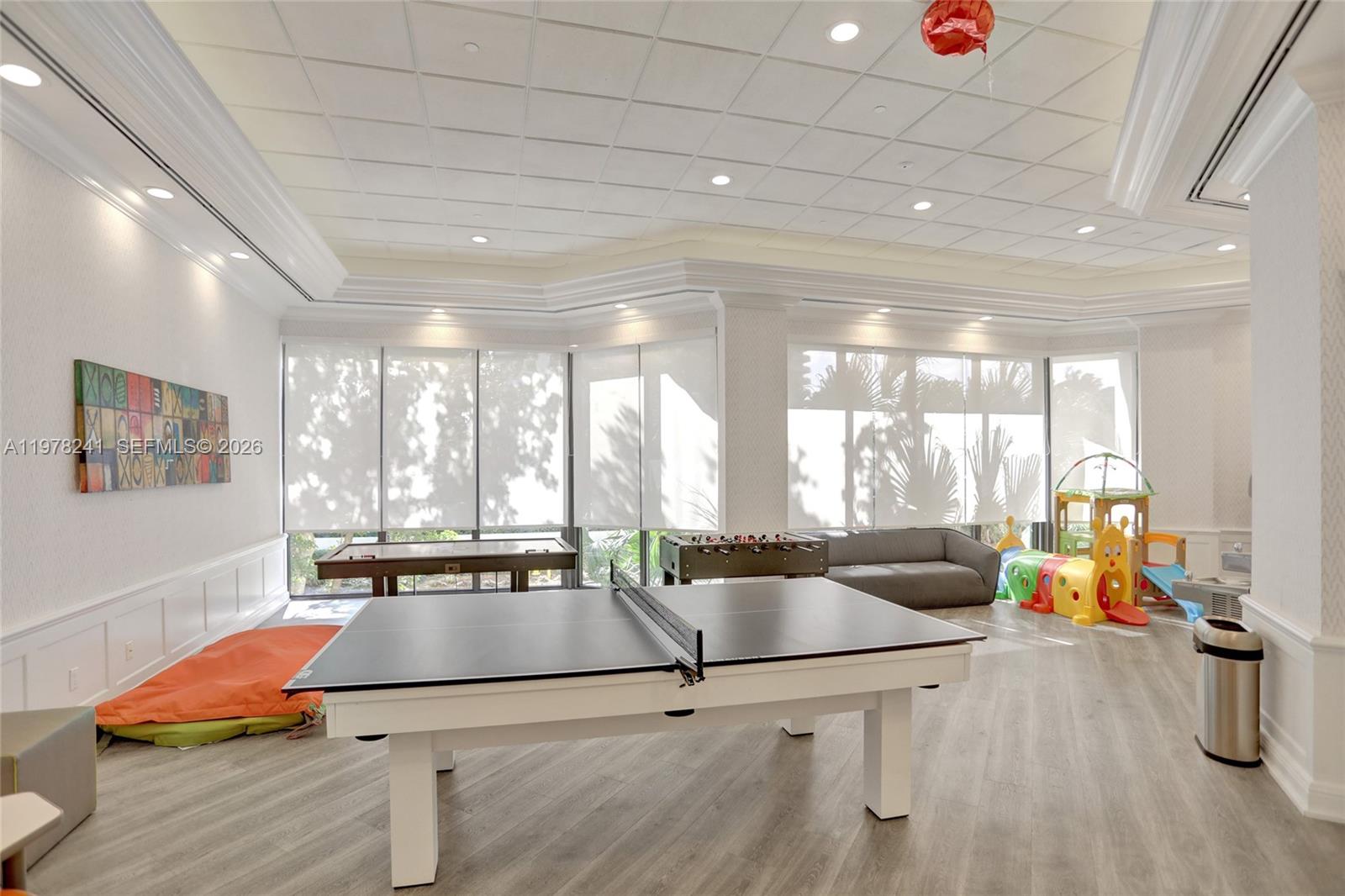 2000 ISL BLVD WILLIAMS IS - Residential Lease