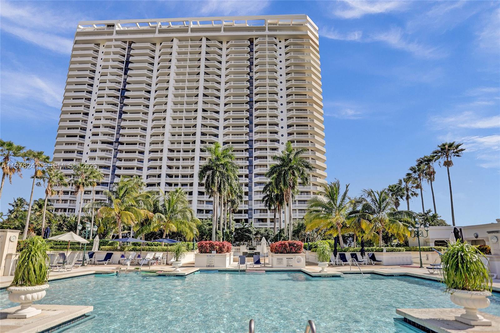 2000 ISL BLVD WILLIAMS IS - Residential Lease