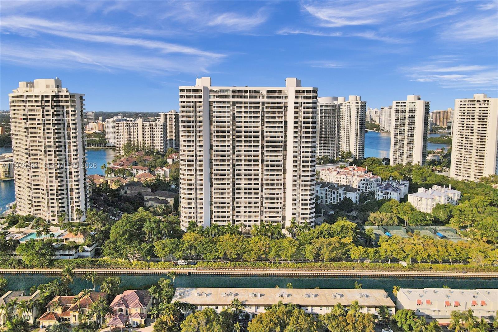 2000 ISL BLVD WILLIAMS IS - Residential Lease