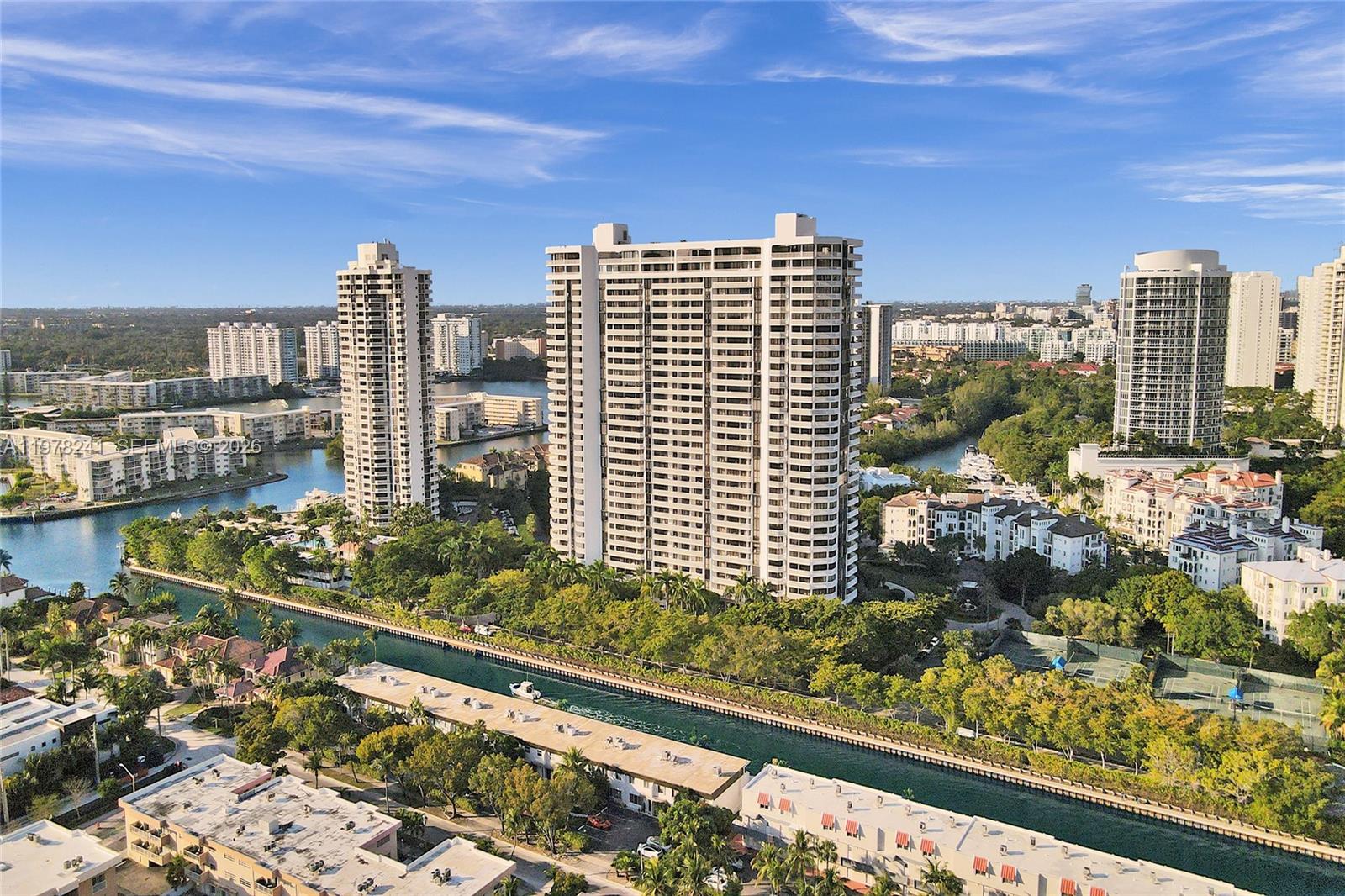 2000 ISL BLVD WILLIAMS IS - Residential Lease