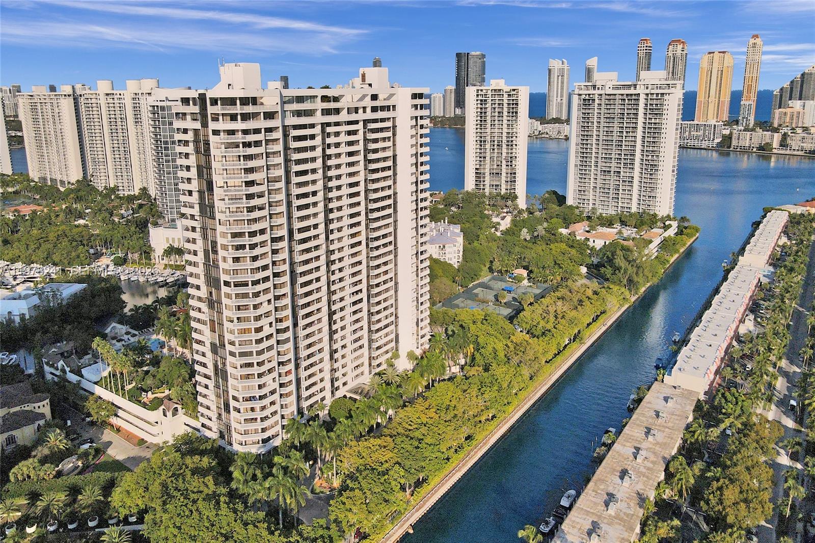 2000 ISL BLVD WILLIAMS IS - Residential Lease