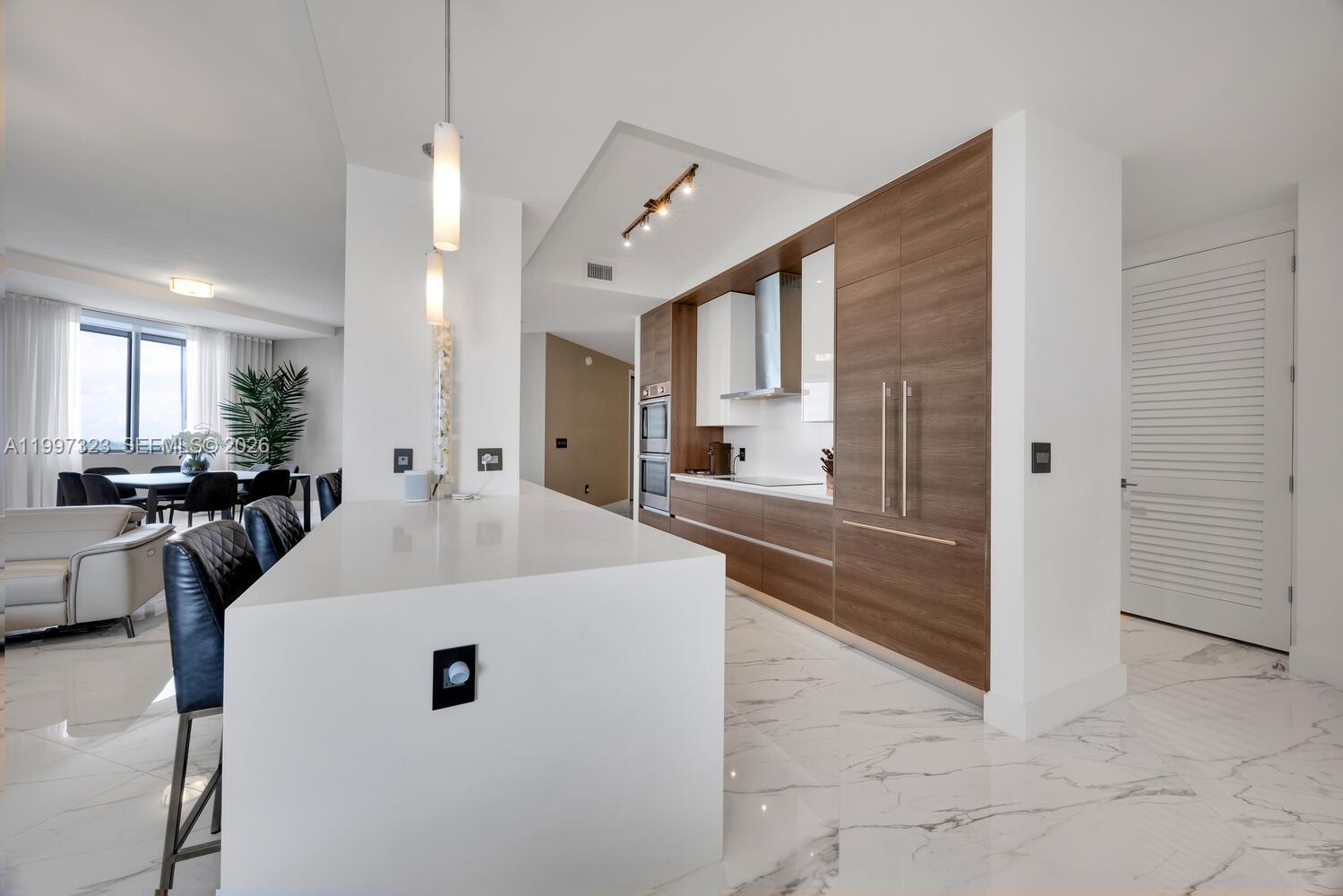 MERRICK MANOR CONDO - Residential