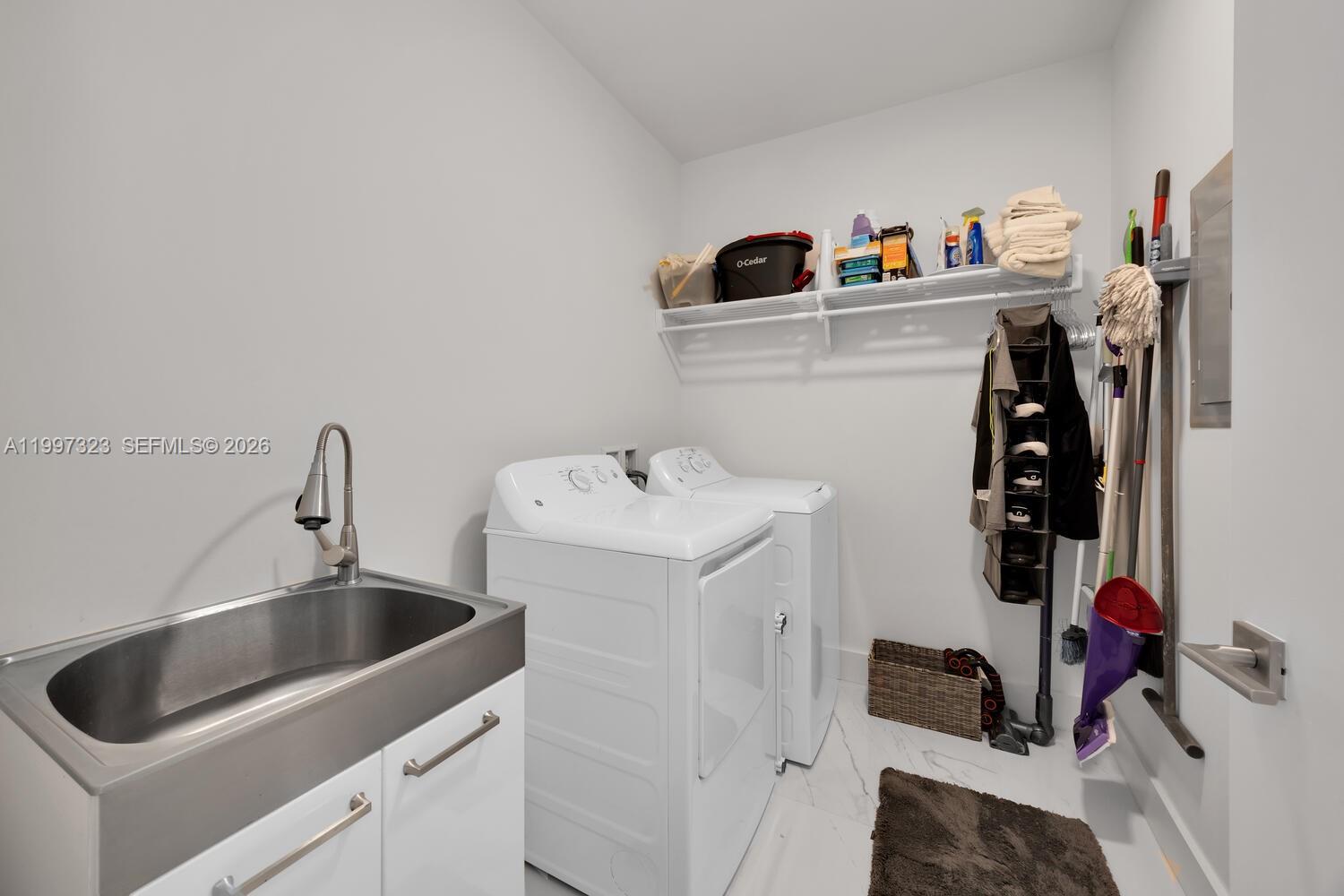 MERRICK MANOR CONDO - Residential