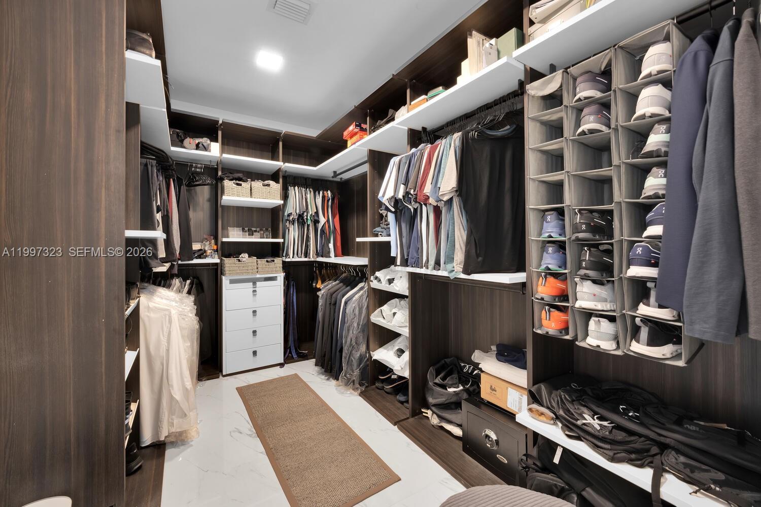 MERRICK MANOR CONDO - Residential