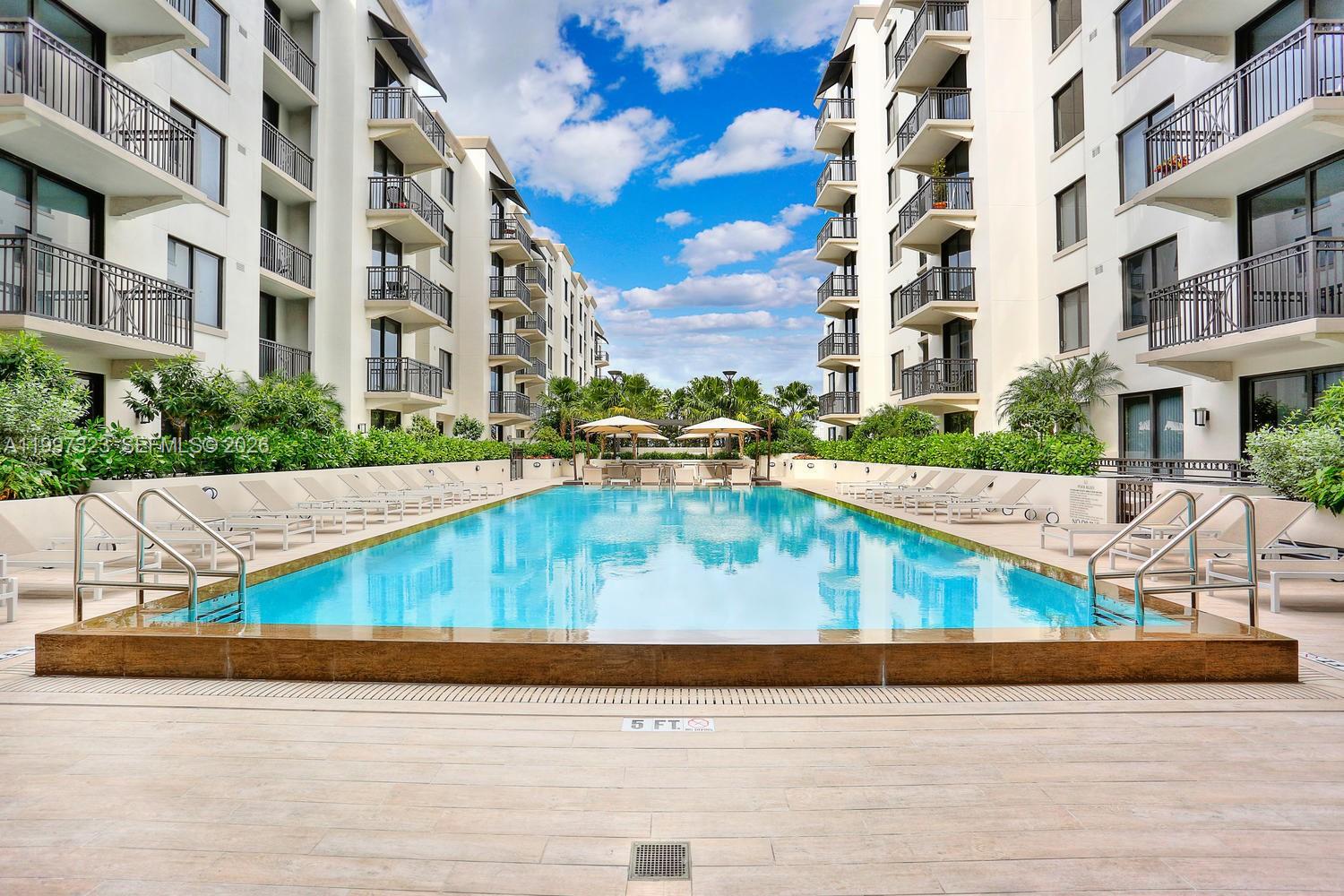 MERRICK MANOR CONDO - Residential