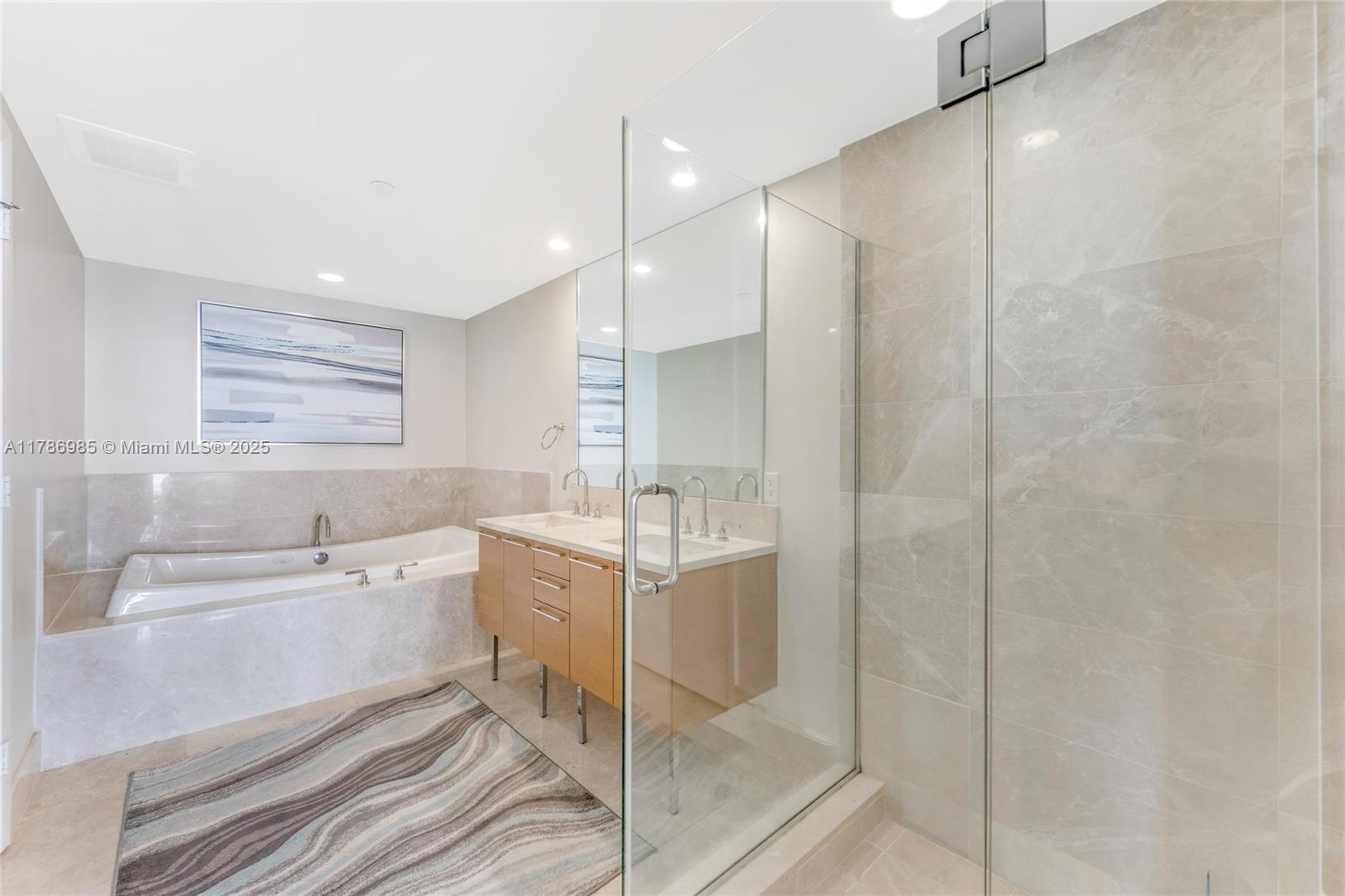 JADE BEACH CONDO - Residential Lease