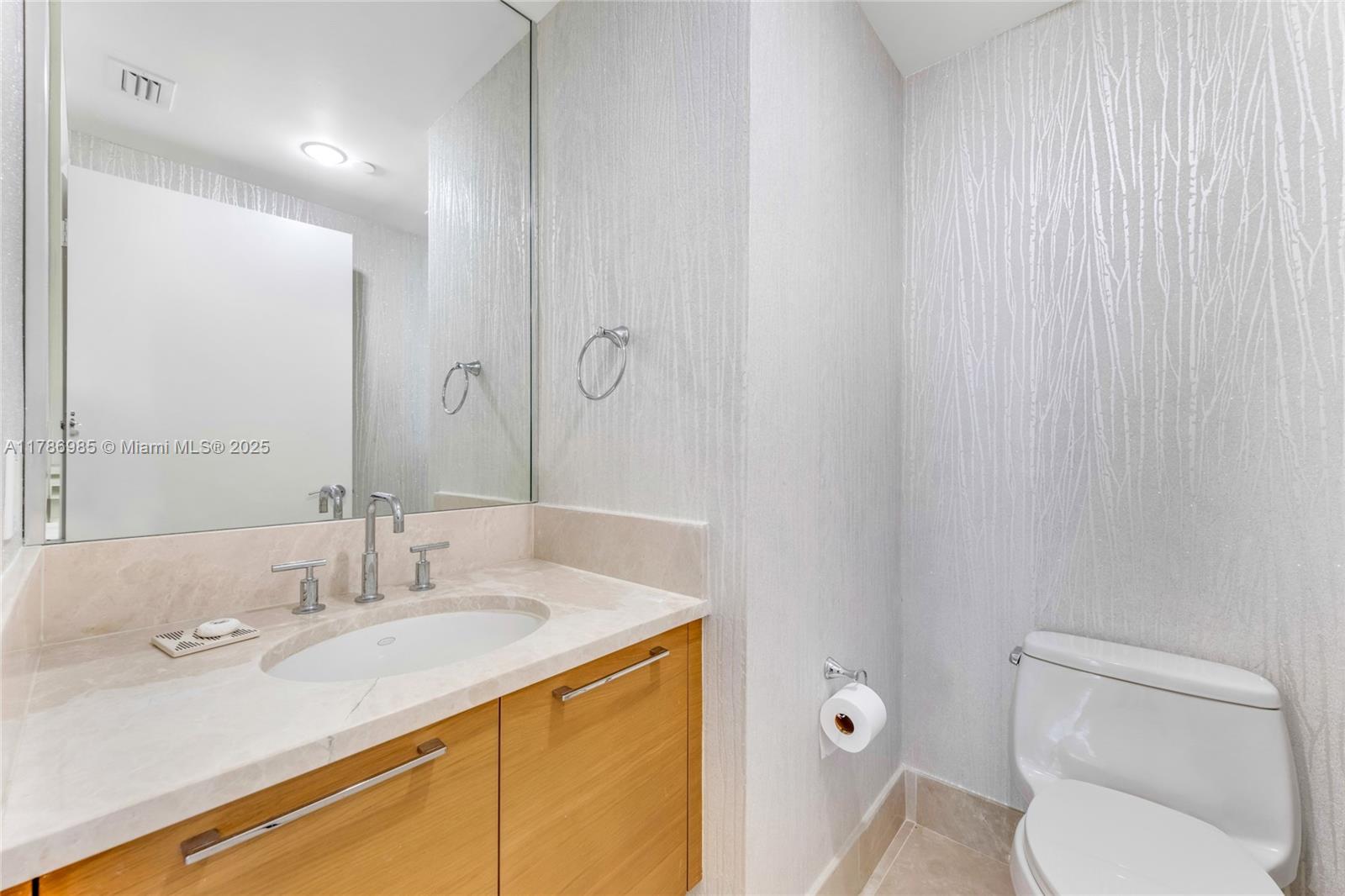 JADE BEACH CONDO - Residential Lease