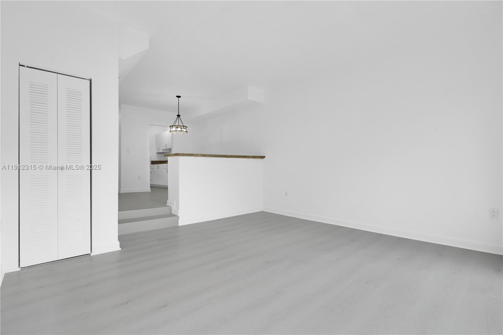 THE BERKELEY CONDO - Residential