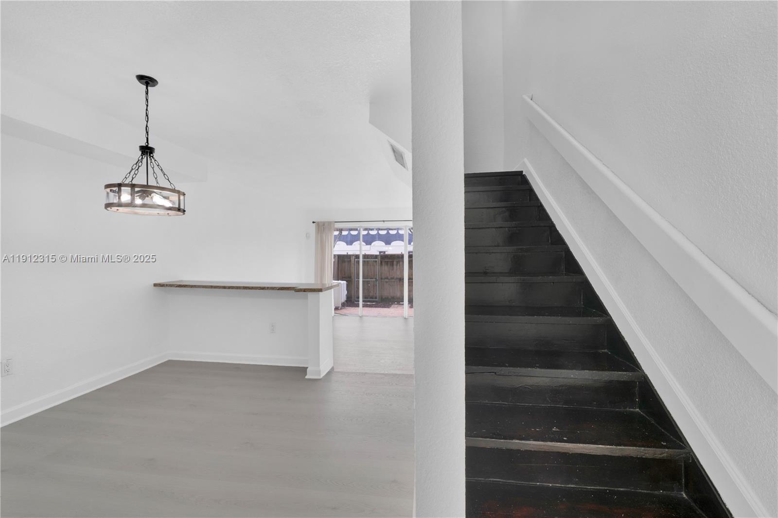 THE BERKELEY CONDO - Residential