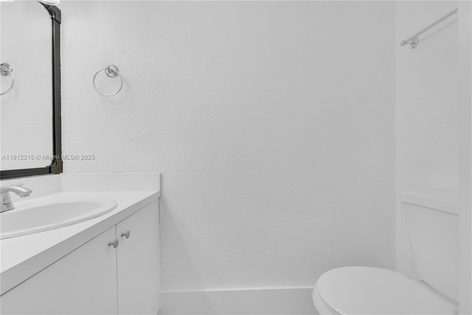 THE BERKELEY CONDO - Residential