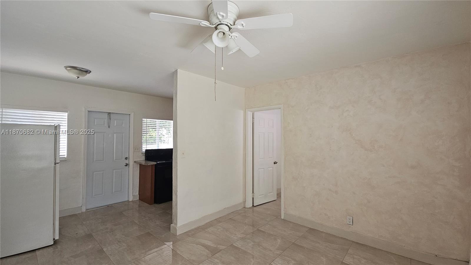 HOLLYWOOD - Residential Lease