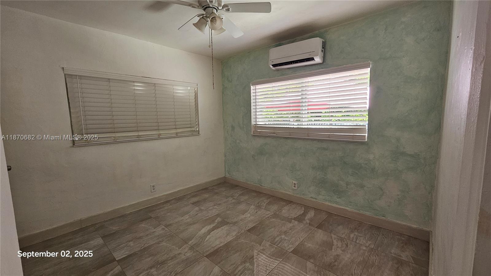 HOLLYWOOD - Residential Lease