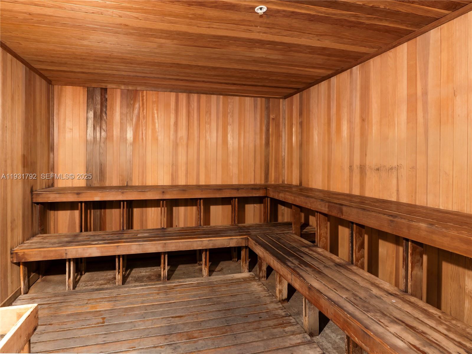 ARTECH RESIDENCES AT AVEN - Residential Lease