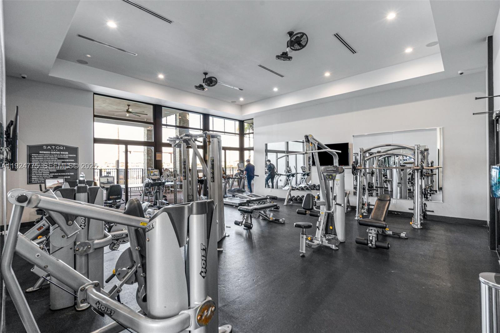 DUNNWOODY LAKE - Residential