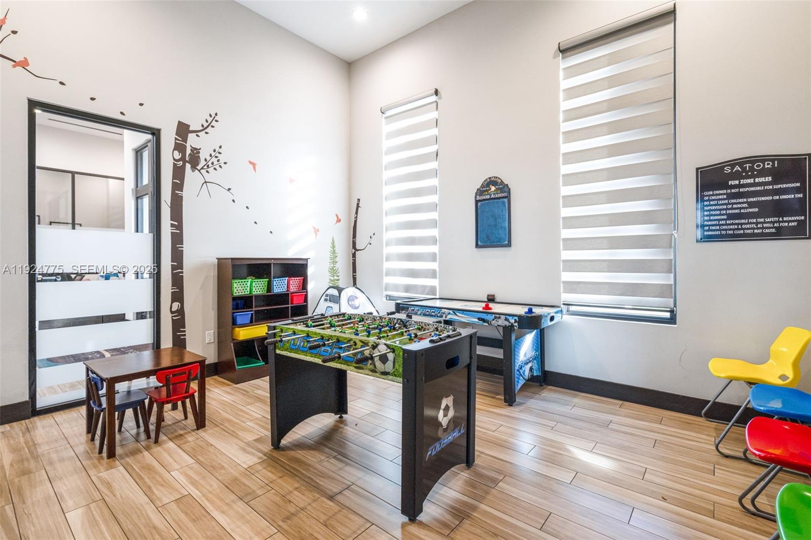 DUNNWOODY LAKE - Residential