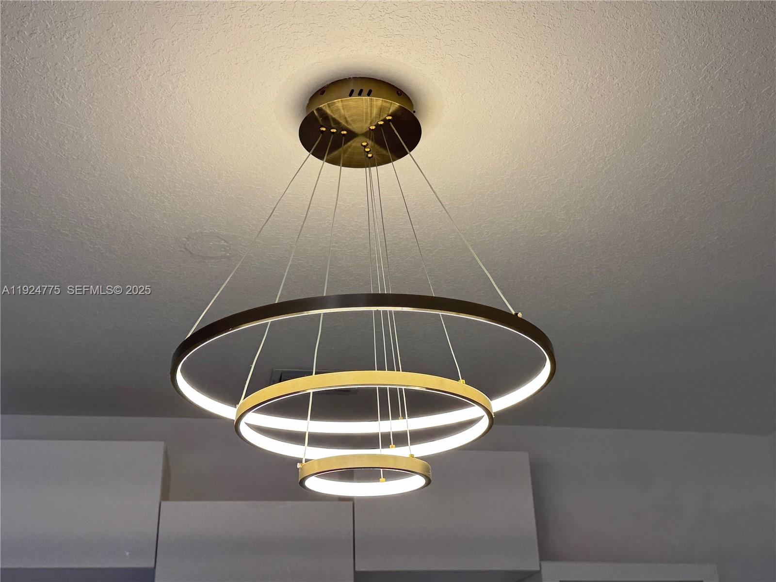 DUNNWOODY LAKE - Residential