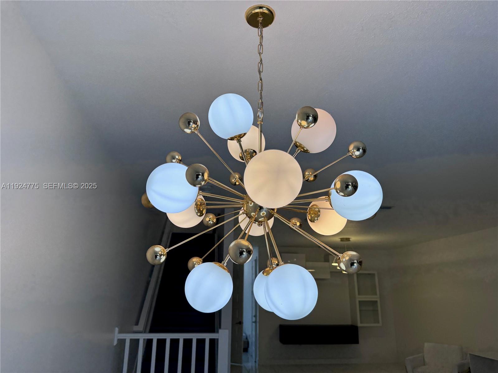 DUNNWOODY LAKE - Residential