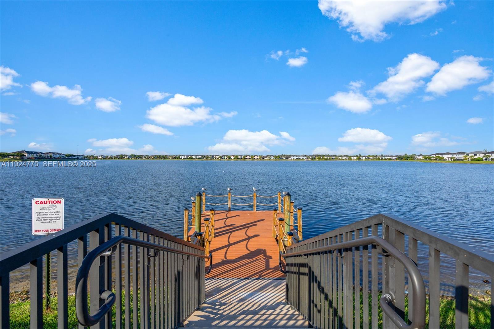 DUNNWOODY LAKE - Residential