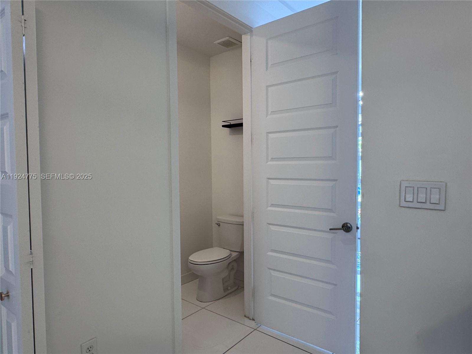 DUNNWOODY LAKE - Residential