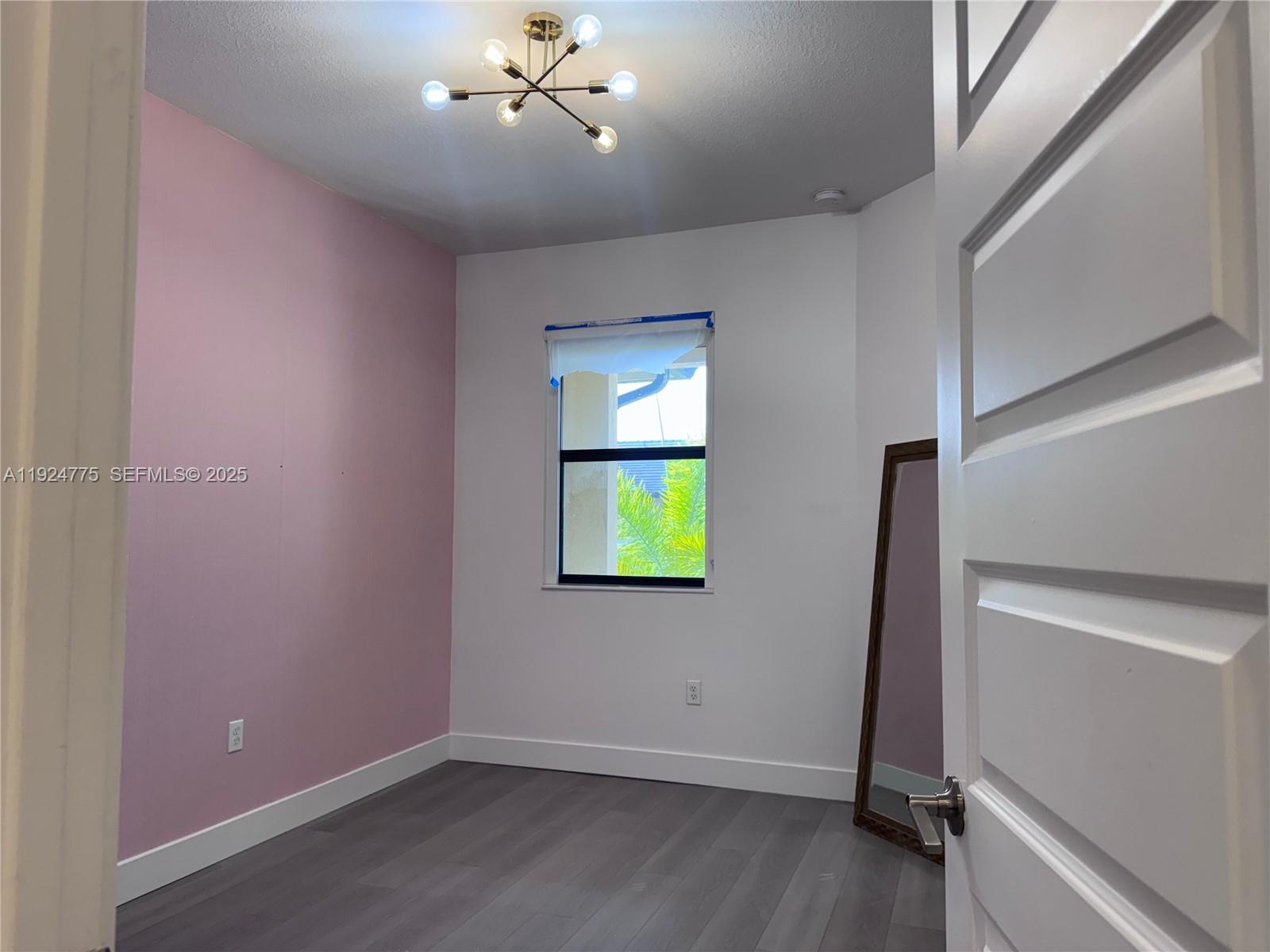 DUNNWOODY LAKE - Residential