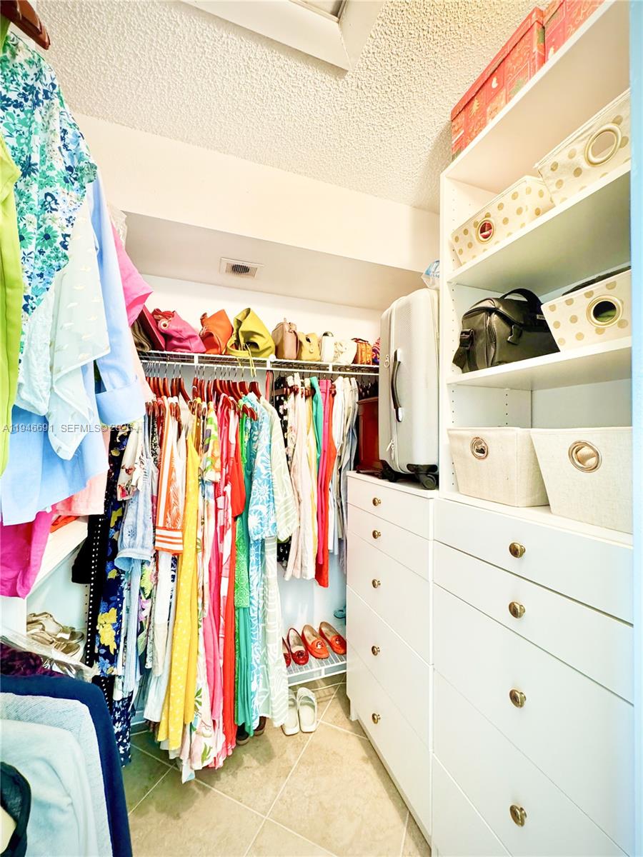 SUNRISE LAKES 123 CONDO - Residential