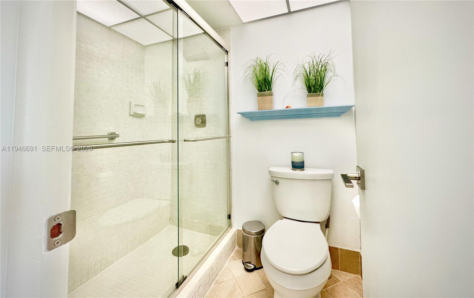 SUNRISE LAKES 123 CONDO - Residential