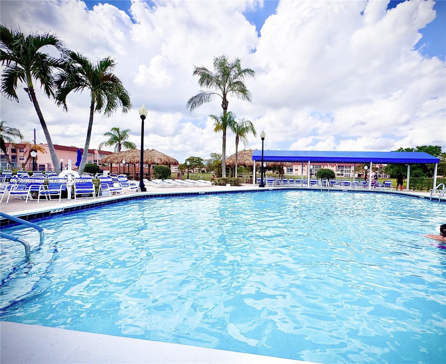 SUNRISE LAKES 123 CONDO - Residential