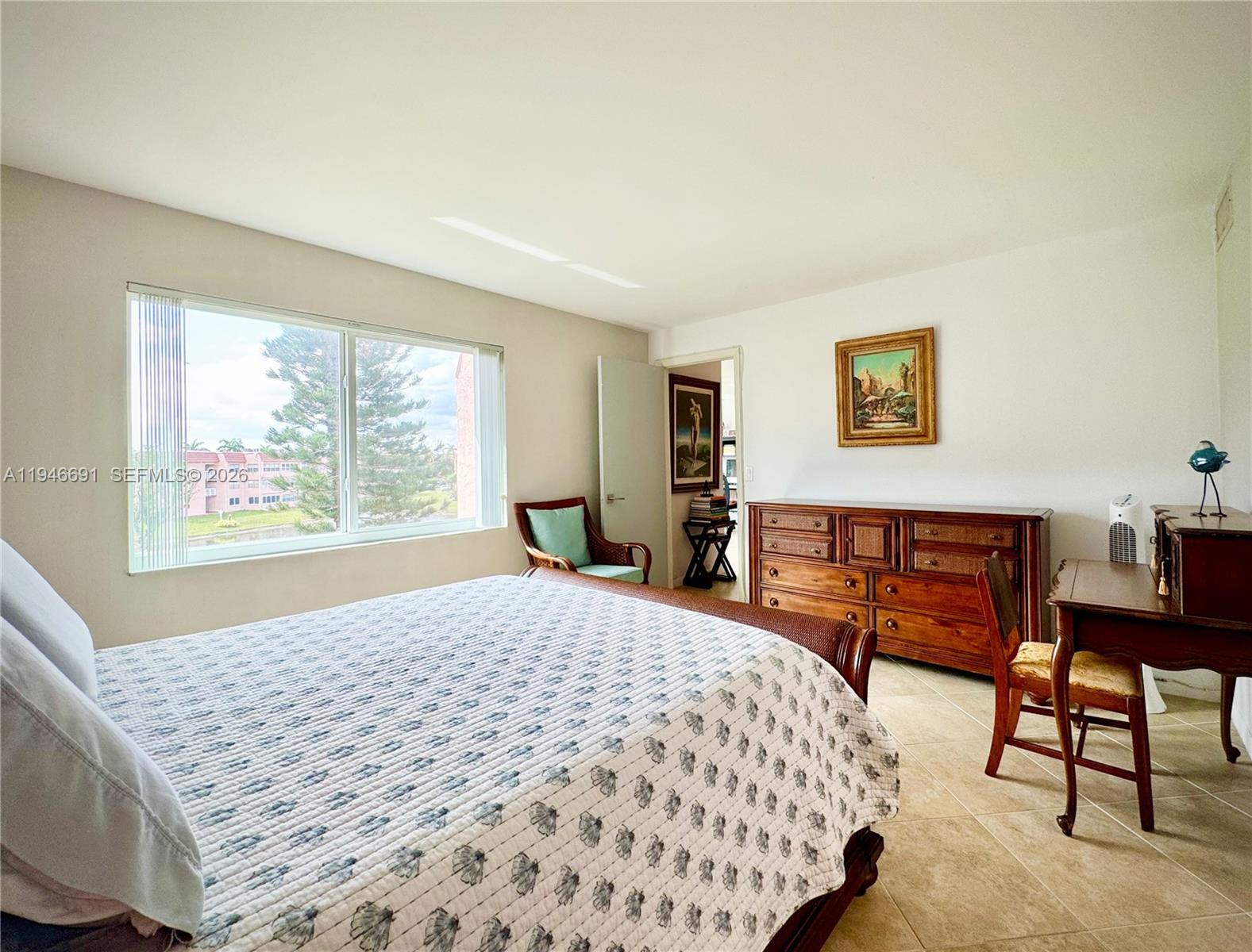 SUNRISE LAKES 123 CONDO - Residential