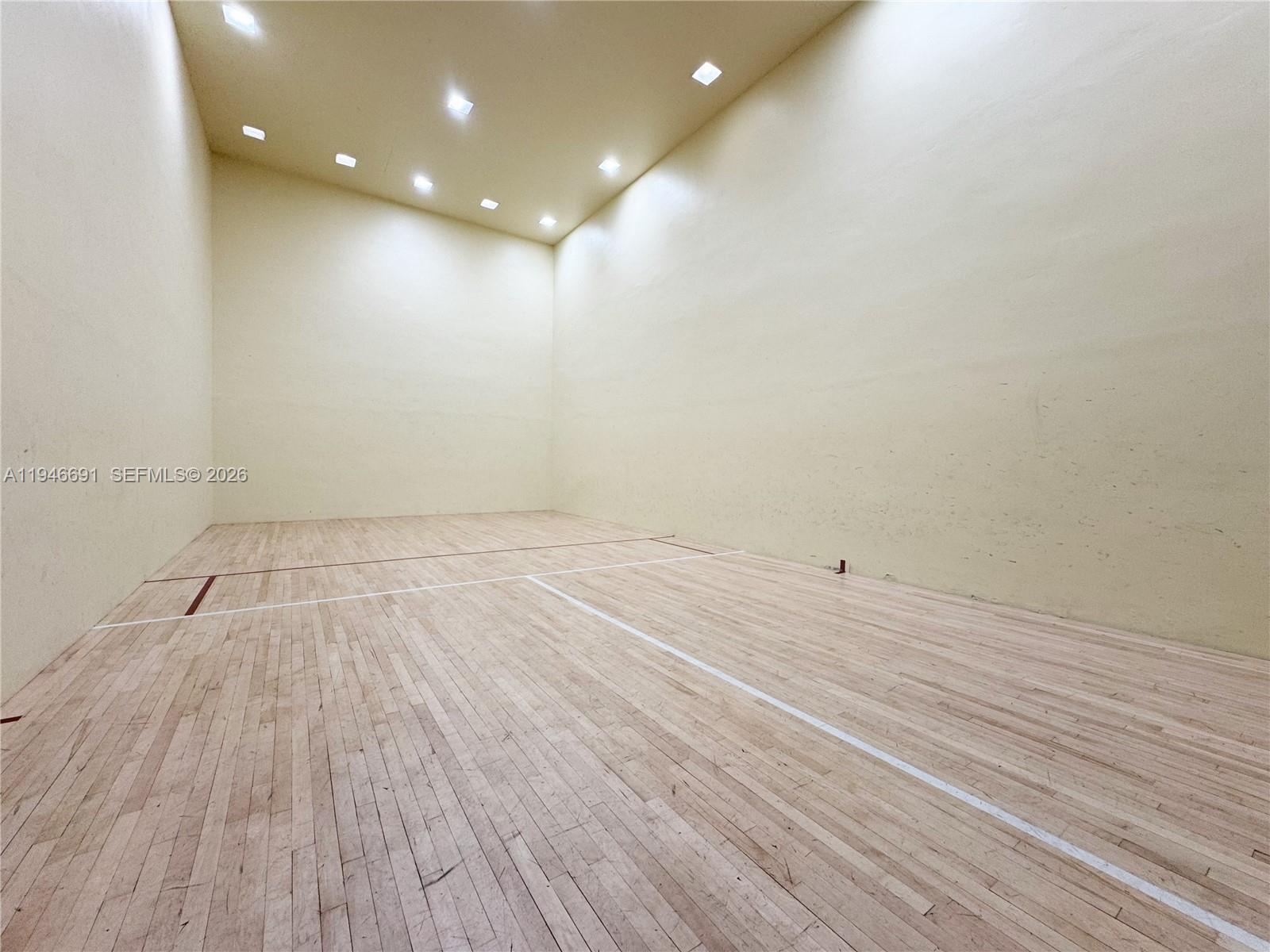 SUNRISE LAKES 123 CONDO - Residential