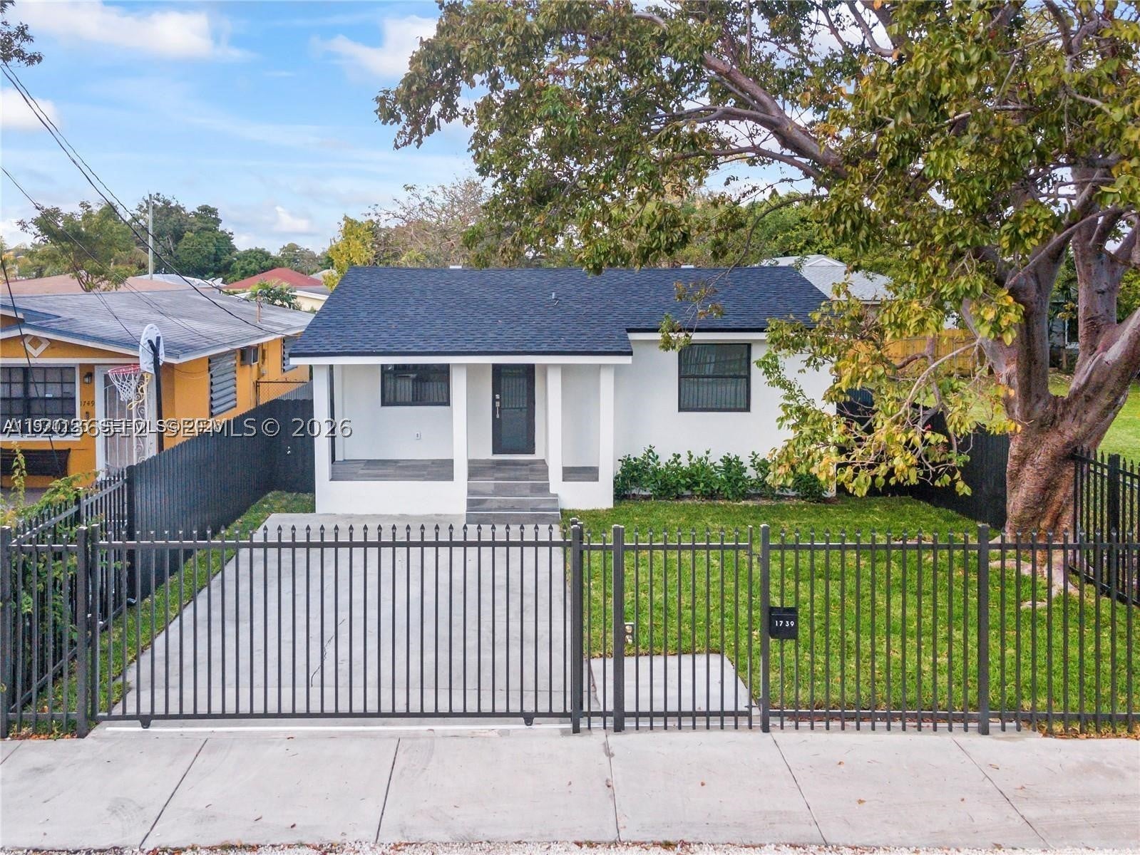1739 NW 67th St