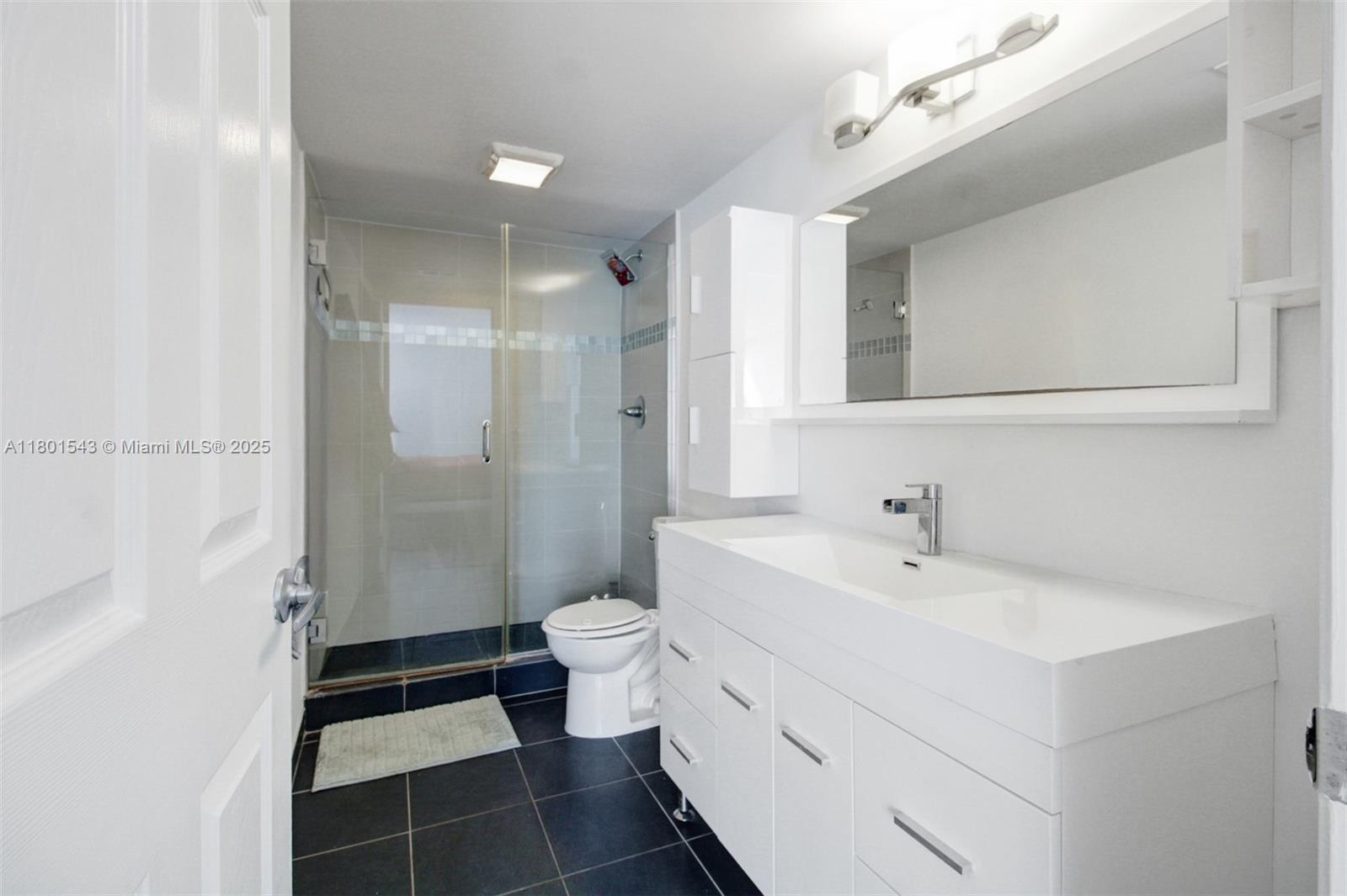 3401 N Country Club Dr 614