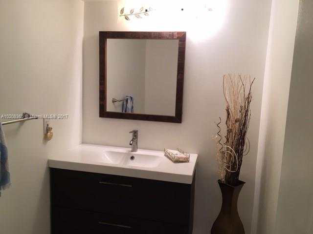 London Towers Condo - Residential Lease