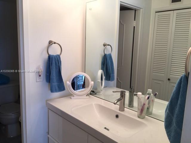 London Towers Condo - Residential Lease