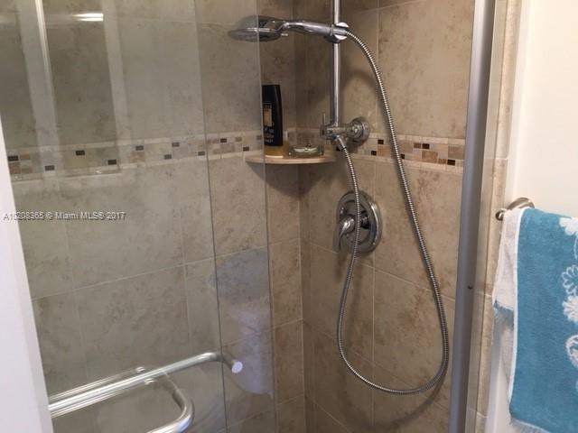 London Towers Condo - Residential Lease