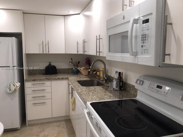 London Towers Condo - Residential Lease