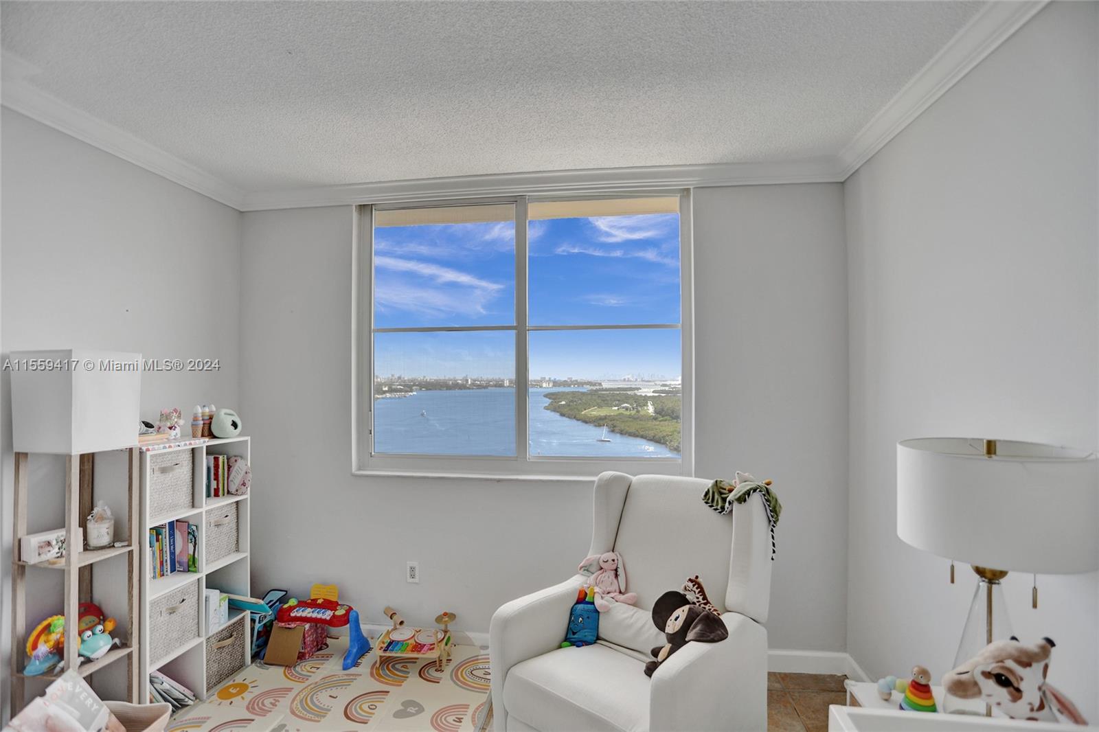 ARLEN HOUSE CONDO - Residential