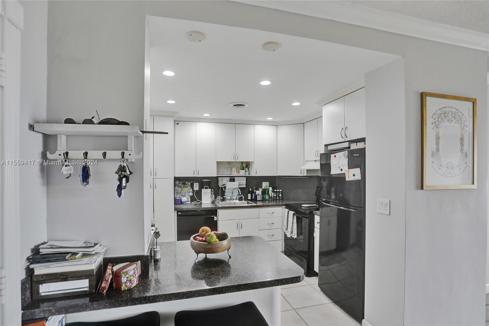 ARLEN HOUSE CONDO - Residential
