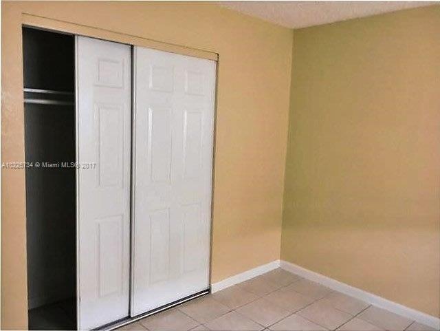 Hollywood Little Ranches - Residential Lease