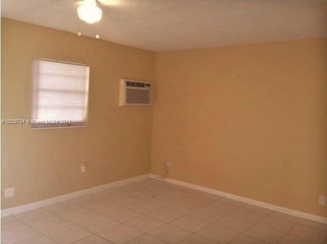 Hollywood Little Ranches - Residential Lease