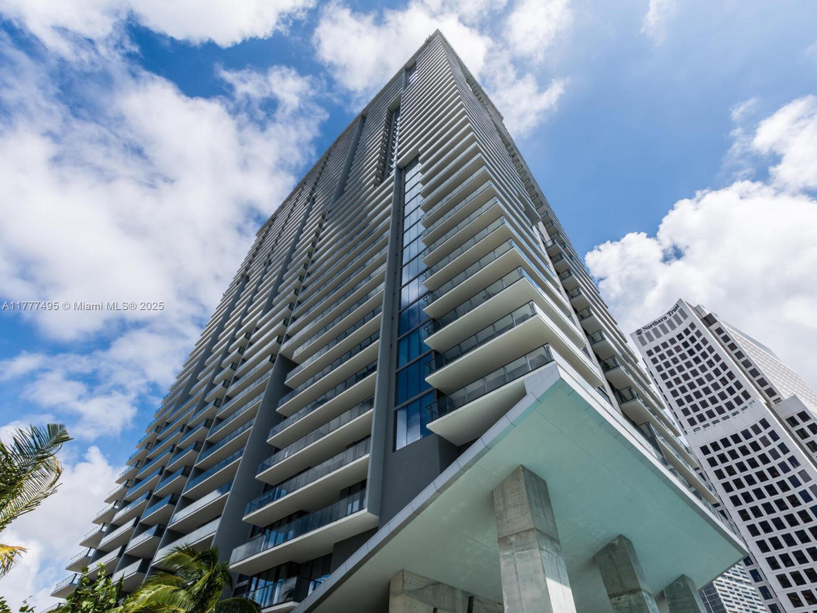 68 SE 6th St 2304