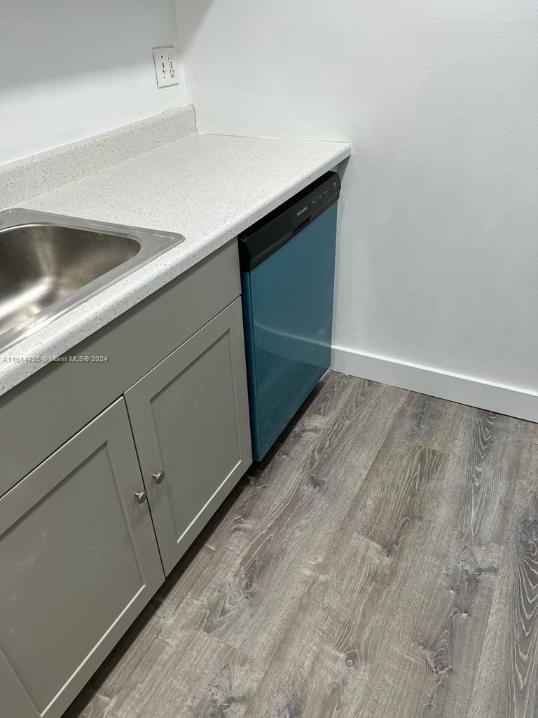CROSS CREEK CONDO - Residential Lease